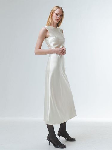 Satin Maxi Slip Dress [White] - Emin & Paul - Modalova