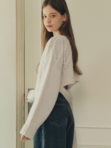 Handmade Wool Cropped Strap Sweater [Cream] - ZEROSTREET - Modalova