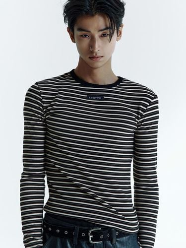 Soft Multi Stripe Relaxed Fit T-Shirt [BROWN] - LECYTO - Modalova