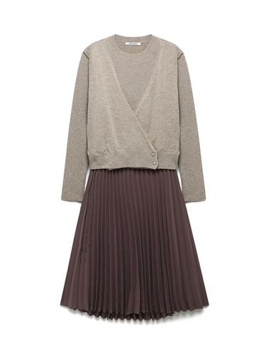 Layered Knit Pleated Versatile Dress (A244PWO904) - NICE CLAUP - Modalova