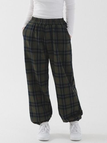 Tartan Check Wide Elastic Jogger Pants [Khaki] - PIANER - Modalova