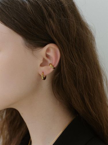 Platinum Plated One-Touch Ban Hoop Earrings [Beige Gold] - NORMALLEE - Modalova