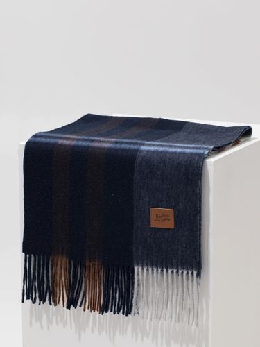 Check Cashmere Lightweight Muffler [Navy] - RECLOW - Modalova