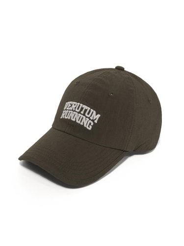 Running Logo Pigment Cotton-Nylon Sports Cap [Vintage Brown] (HW-VSH195P) - VERUTUM - Modalova