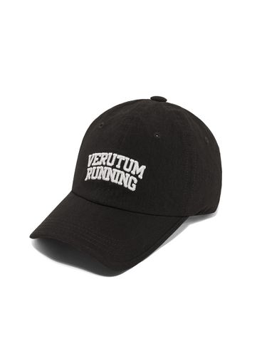 Running Logo Pigment Vintage Sports Cap [Black] (HW-VSH195P) - VERUTUM - Modalova