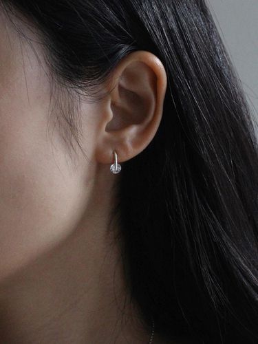 Delicate Flake Drop Earrings - NORMALLEE - Modalova