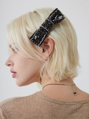 Tweed Pearl Ribbon Hairpin [Dark Grey] - MERRYMOTIVE - Modalova