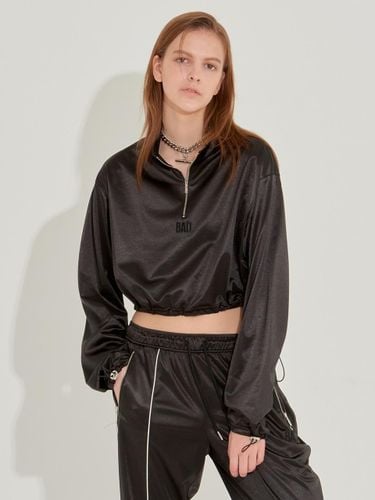 Silky Cropped Asymmetrical Sweatshirt [Black] - CHAEnewyork - Modalova