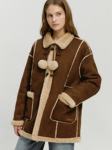 Pom Pom Tie Collar Faux Mustang Winter Jacket (MAEDJK15CBR) - marieclaire - Modalova