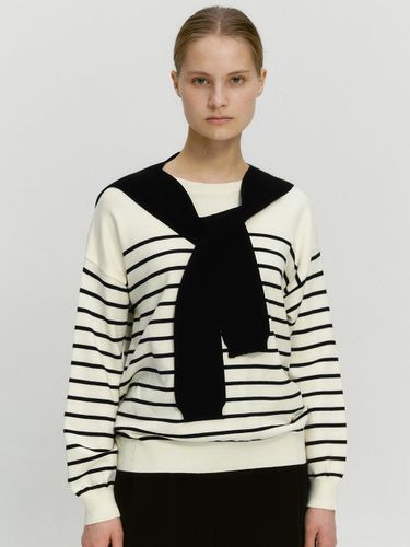 Striped Round Neck Luxury Knit Shawl Set (MAEDKN21CBK) - marieclaire - Modalova