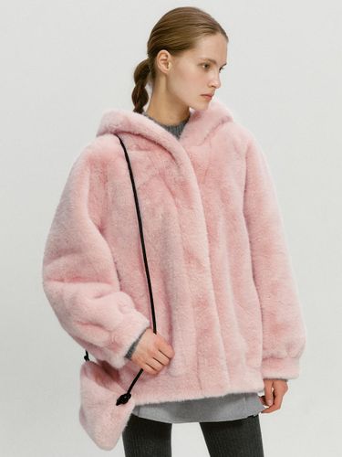 Eco-Fur Hooded Set Jacket [Pink] (MAEDSU06MPK) - marieclaire - Modalova