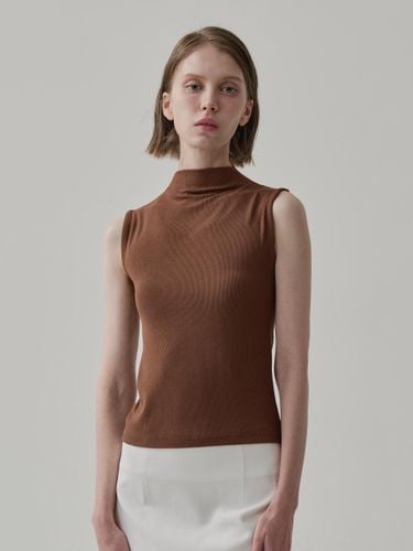 High Neck Sleeveless Body-Skimming Knit Top [] - TRIMMED - Modalova