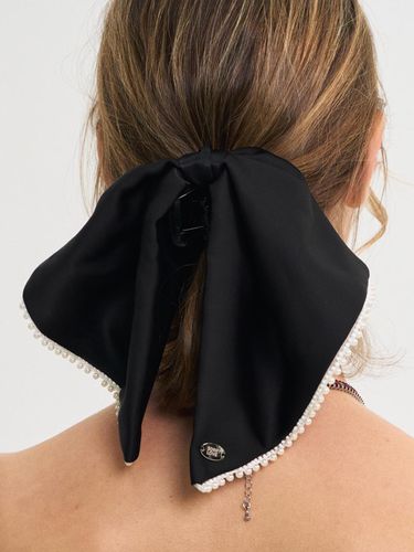 Satin Pearl Ribbon Hair Pin [Black] - SORRY TOO MUCH LOVE - Modalova