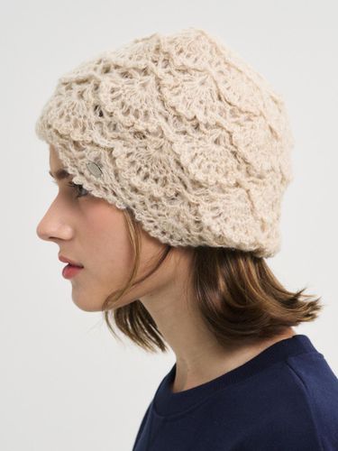 Wool Knit Embossed Texture Reversible Beanie [Beige] - SORRY TOO MUCH LOVE - Modalova