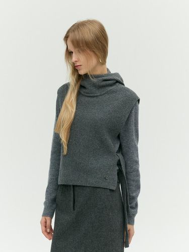 Wool Cashmere Hooded Side-Knot Vest (EMOAKMF020) - E.B.M (Edition by Michaa) - Modalova