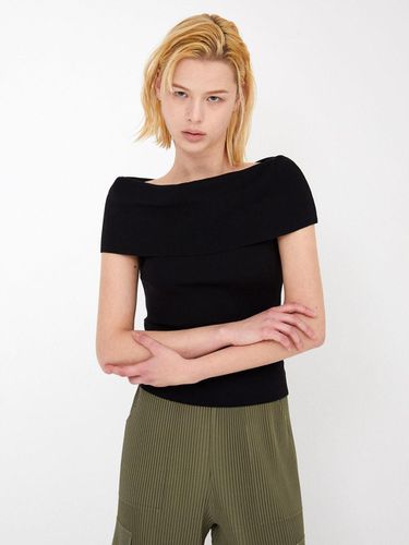 Slim Off-Shoulder Knit T-shirt (LKTSF124007) - Lapli - Modalova