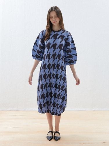 Houndstooth Semi-Flare Pleated Dress (LPOPF123007) - Lapli - Modalova