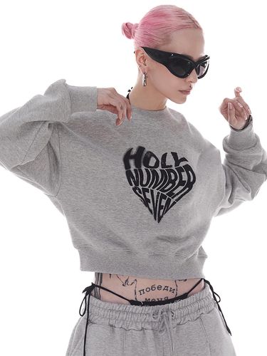 Hip Hop Heart Graphic Crop Raglan Sweatshirt [Gray] - HOLY NUMBER 7 - Modalova