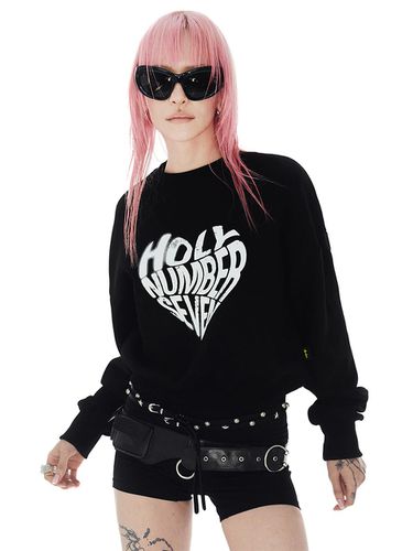 Hip Hop Heart Graphic Crop Raglan Sweatshirt [Black] - HOLY NUMBER 7 - Modalova