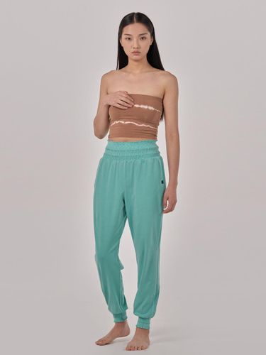 Stitch Smocking Elastic Pants [Aqua] (OZPG6010) - ozez - Modalova