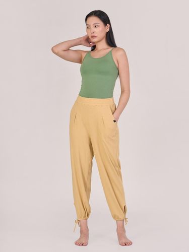 Pin-tuck Rib String Pants [Buttery Yellow] (OZPG6022) - ozez - Modalova