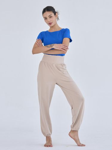 Solid Smocking Elastic Regular Fit Pants [Beige] (OZPG6031) - ozez - Modalova