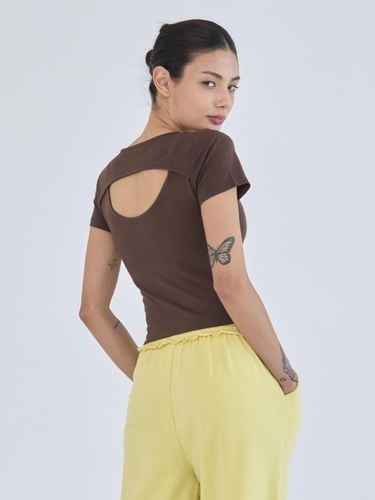 Back Keyhole Short Sleeve Slim Fit Camisole [Brown] (OZTI4027) - ozez - Modalova