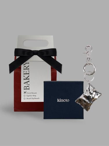 Luxury Metal Hotel Amenity Pillow Key-Ring [] - KINETO - Modalova