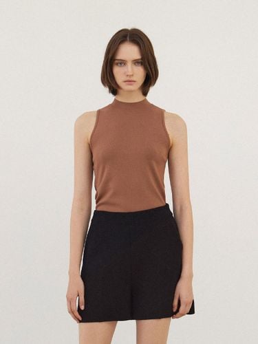 Mock-neck Sleeveless Premium Knit Top [BROWN] - Mare di mari - Modalova