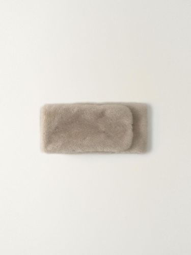 Faux Fur Polyester Scarf [Ivory] - NOTHING WRITTEN - Modalova