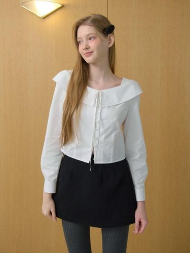 Ribbon Cotton Crop Blouse [Beige] - VEM.VER - Modalova