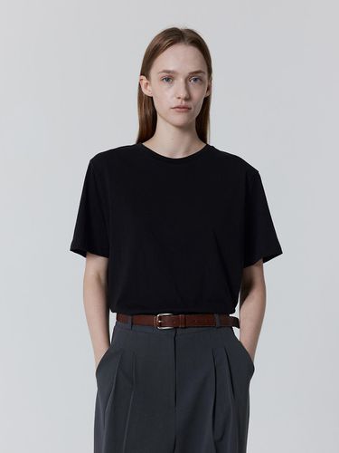 Formal Cotton Minimal Relaxed Fit Tee [Black] - JULIAPEPE - Modalova