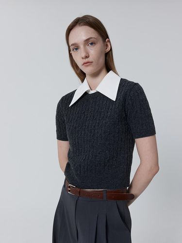 Crop Cable Textured Knitwear [Charcoal] - JULIAPEPE - Modalova