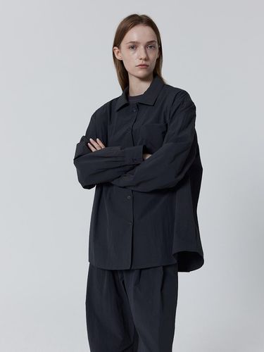 Oversized Crinkle Texture Shirt [Charcoal] - JULIAPEPE - Modalova