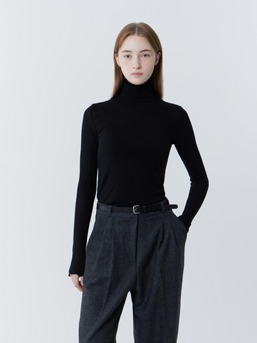 Wave Tencel Wool See-through T-shirt [Black] - JULIAPEPE - Modalova