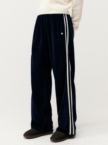 Relaxed Cotton-Polyester Velvet Track Pants [Navy] - LOEIL - Modalova