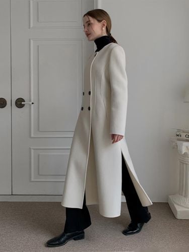 Round Line Wool Handmade Long Coat (VCOAT_011) - VASCARA - Modalova