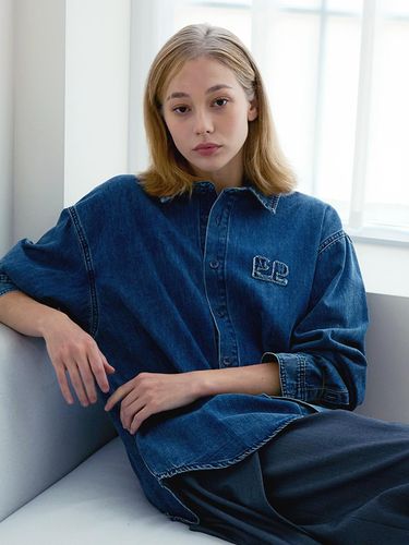 Washed Denim Oversized Cotton Shirt (INDIGO) - FREI - Modalova