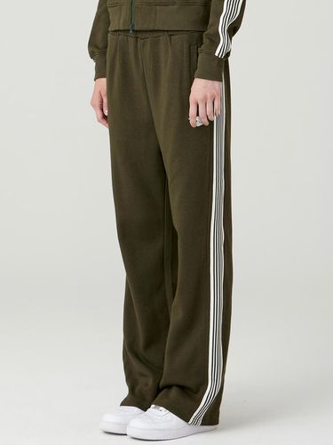 Semi-bootcut Premium Cozentra Track Pants [Khaki] - URBANAGE - Modalova