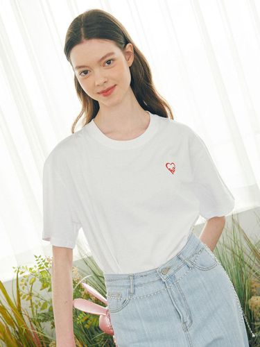 Embroidered Heart Oversized Cotton T-shirt [Beige] - LuluChou - Modalova