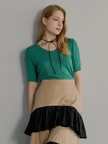 Rayon Ribbon Deep Neck Top [GREEN] - MUSE BY ROSE - Modalova