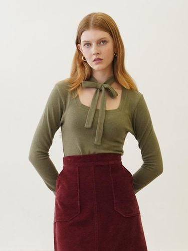 Ribbon Monika Top [Green] - MUSE BY ROSE - Modalova