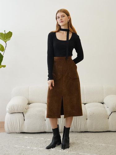 Velvet Semi A-line Twill Skirt [BROWN] - MUSE BY ROSE - Modalova