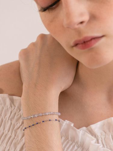 Delicate Hypoallergenic Adjustable Bracelet [Blue] - L’OMBRILLANT - Modalova