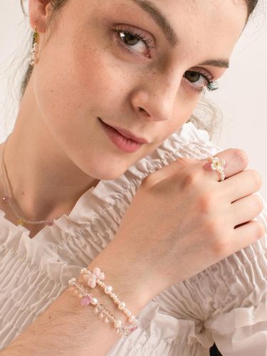 Delicate Pearl Gemstone Bracelet - L’OMBRILLANT - Modalova