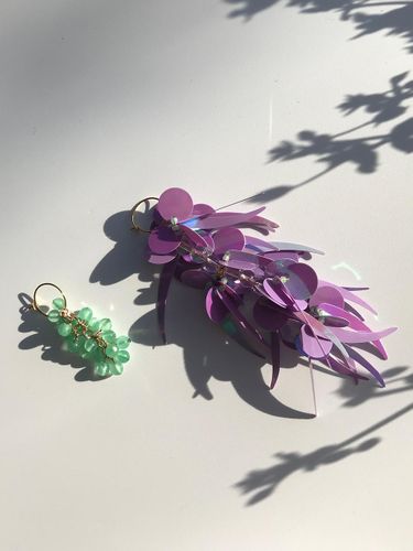 Fleur et Fruit Purple Earrings - L’OMBRILLANT - Modalova