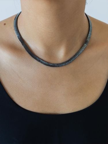 Hematite Metal Chain Necklace - A BIT MOR - Modalova