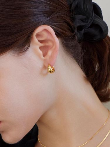 Delicate One-Touch Gold Plated Earrings - dmoment - Modalova