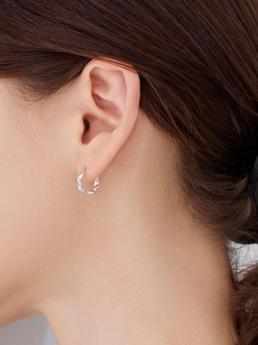 Sterling One-Touch Hypoallergenic Earrings - dmoment - Modalova