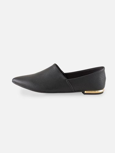 Memory Foam Flexible Slip-On Flat Shoes [Black] - PICCADILLY - Modalova